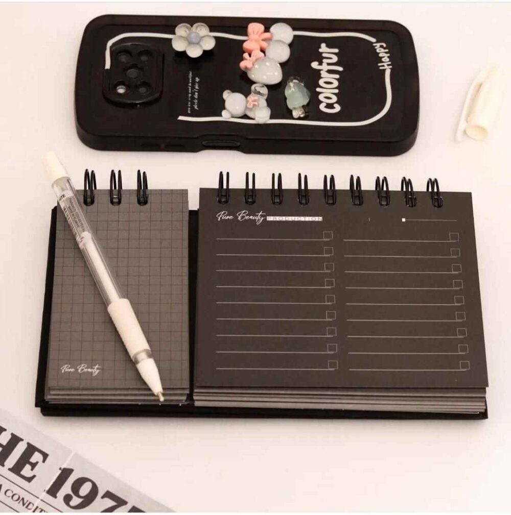 edef1483-7312-47a0-a17b-7b72595cfa5b.jpg edef1483 7312 47a0 a17b 7b72595cfa5b دفتریادداشت تودولیست (کاغذ مشکی) 2تکه 210*110 برگ سری پیور بیوتی کد70705